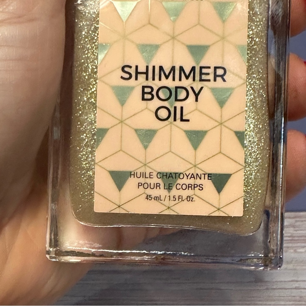 Anastasia Shimmer Body Oil - Luxurious Gold - Picture 7 of 7